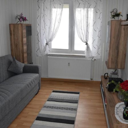 Flora Apartment Galenbeck Bagian luar foto